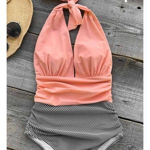 NEW Cupshe "Keeping you Accompanied"